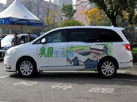 平果户外车贴喷绘如何保持效果?